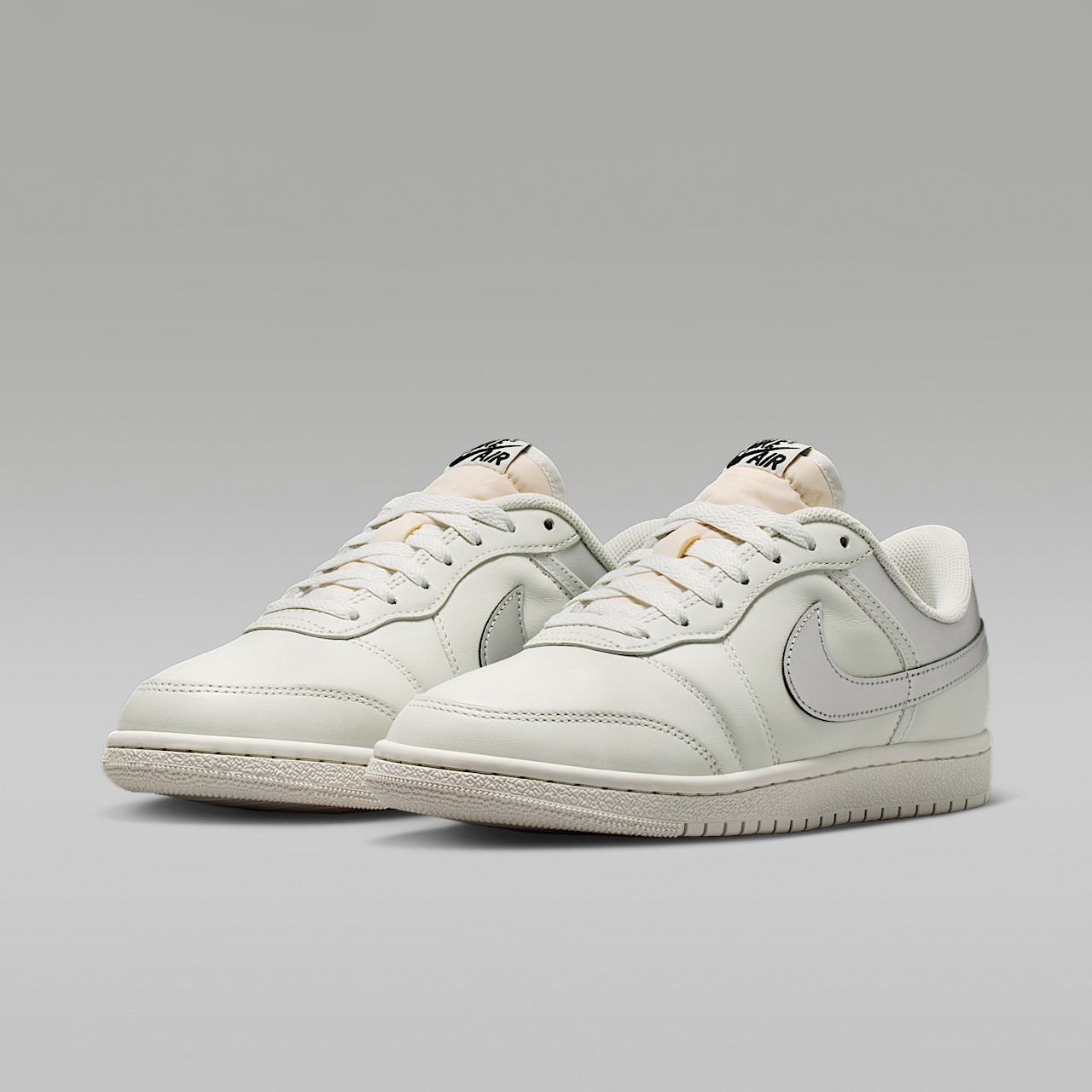 Skyline Low Women's Shoes