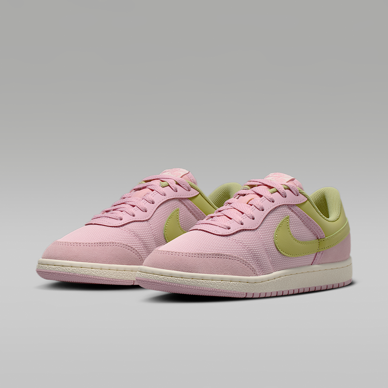 Skyline Low Women's Shoes