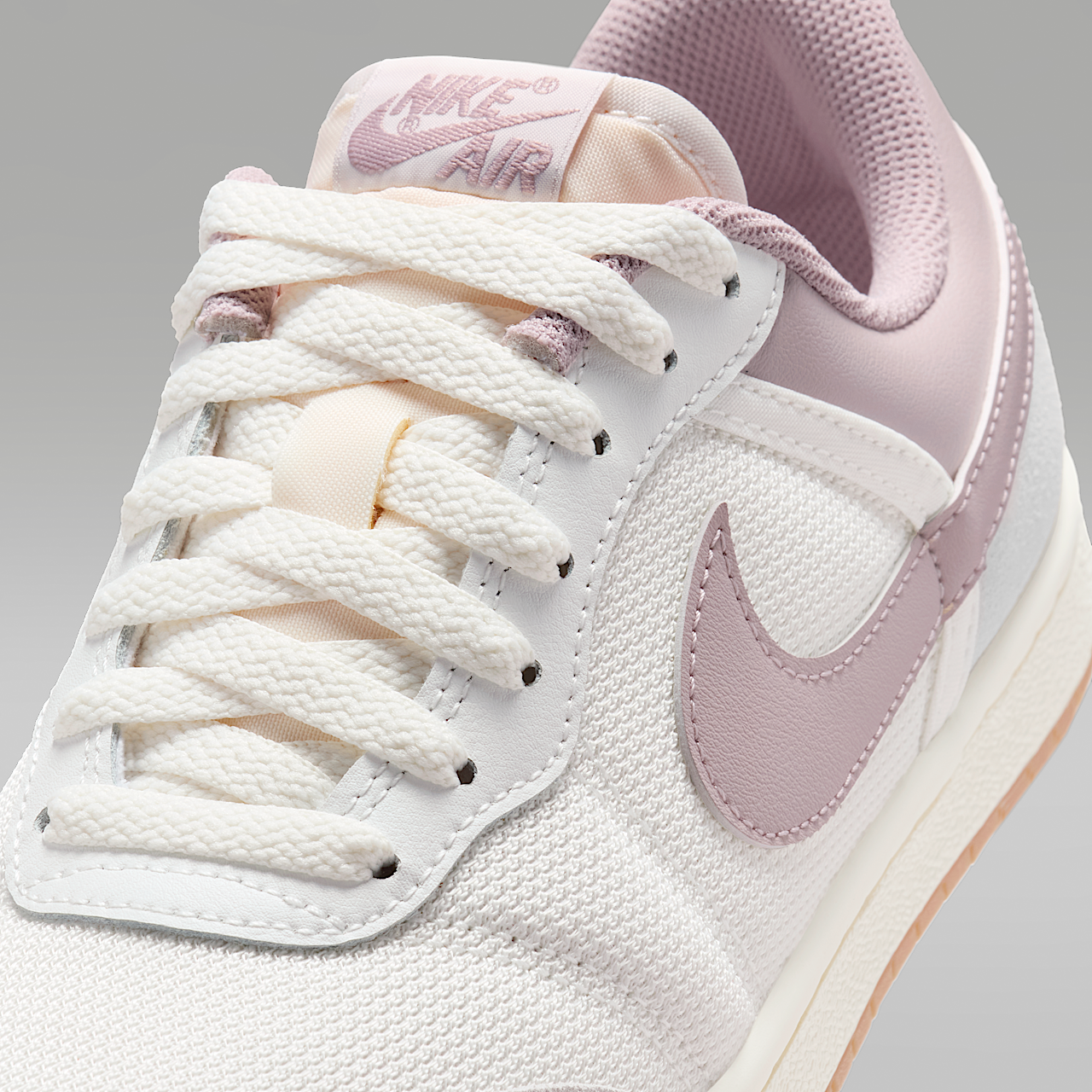 Skyline Low Women's Shoes