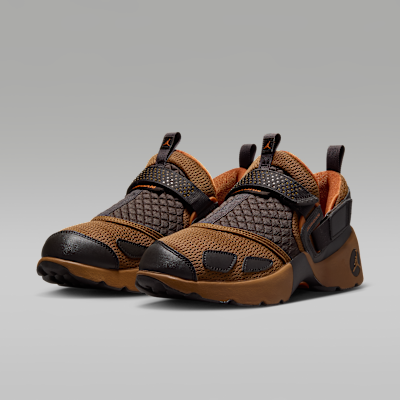 Trunner LX Women's Shoes