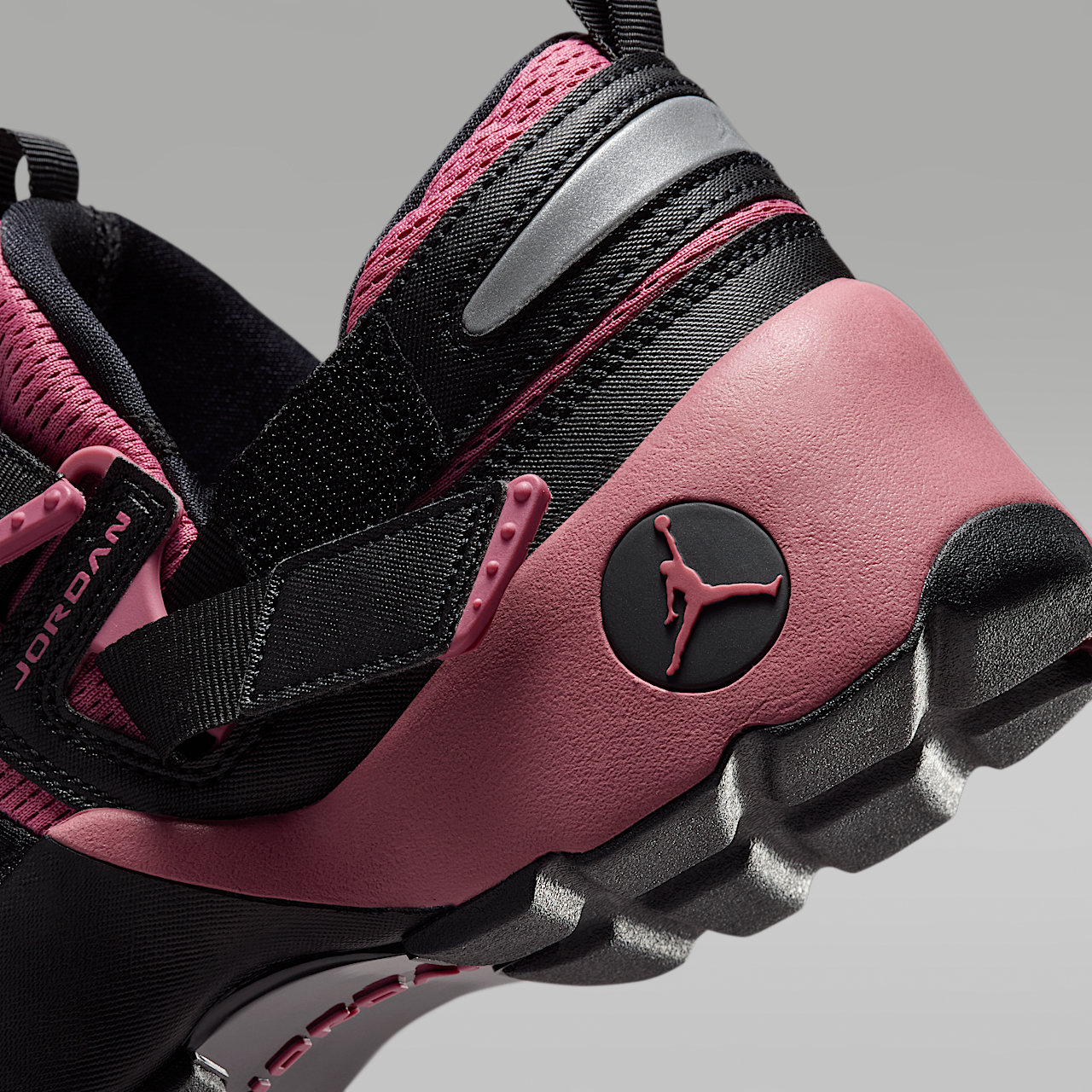 Trunner LX Women's Shoes