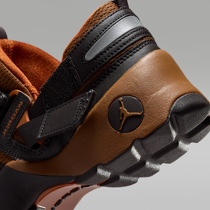 Trunner LX Women's Shoes