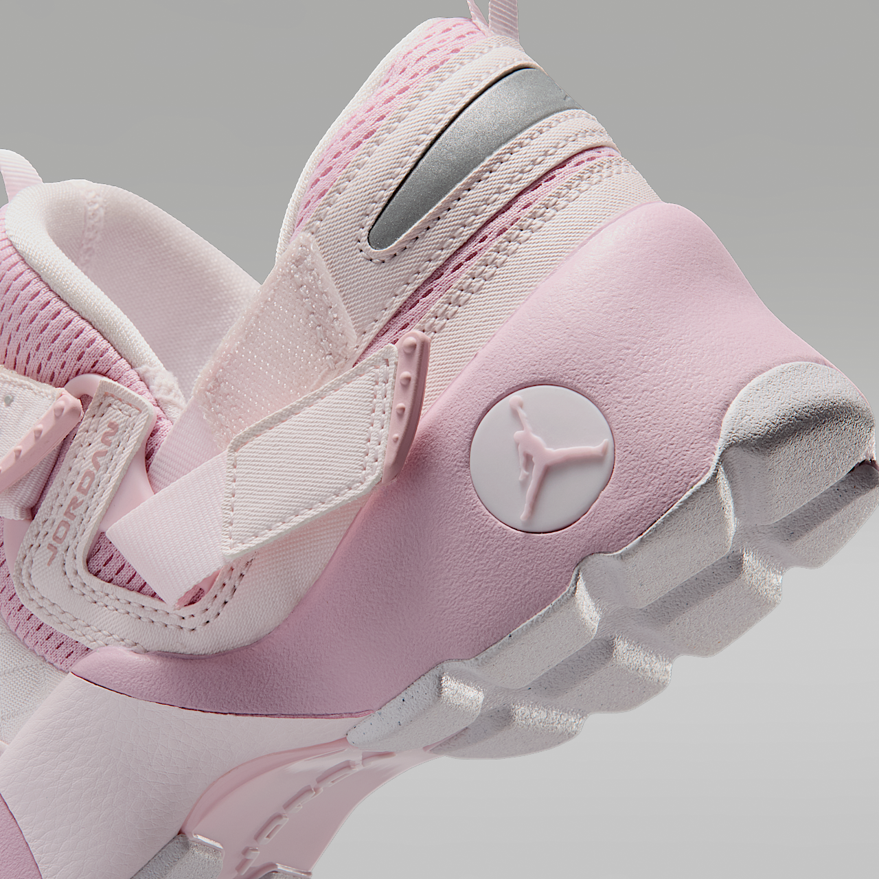 Trunner LX Women's Shoes