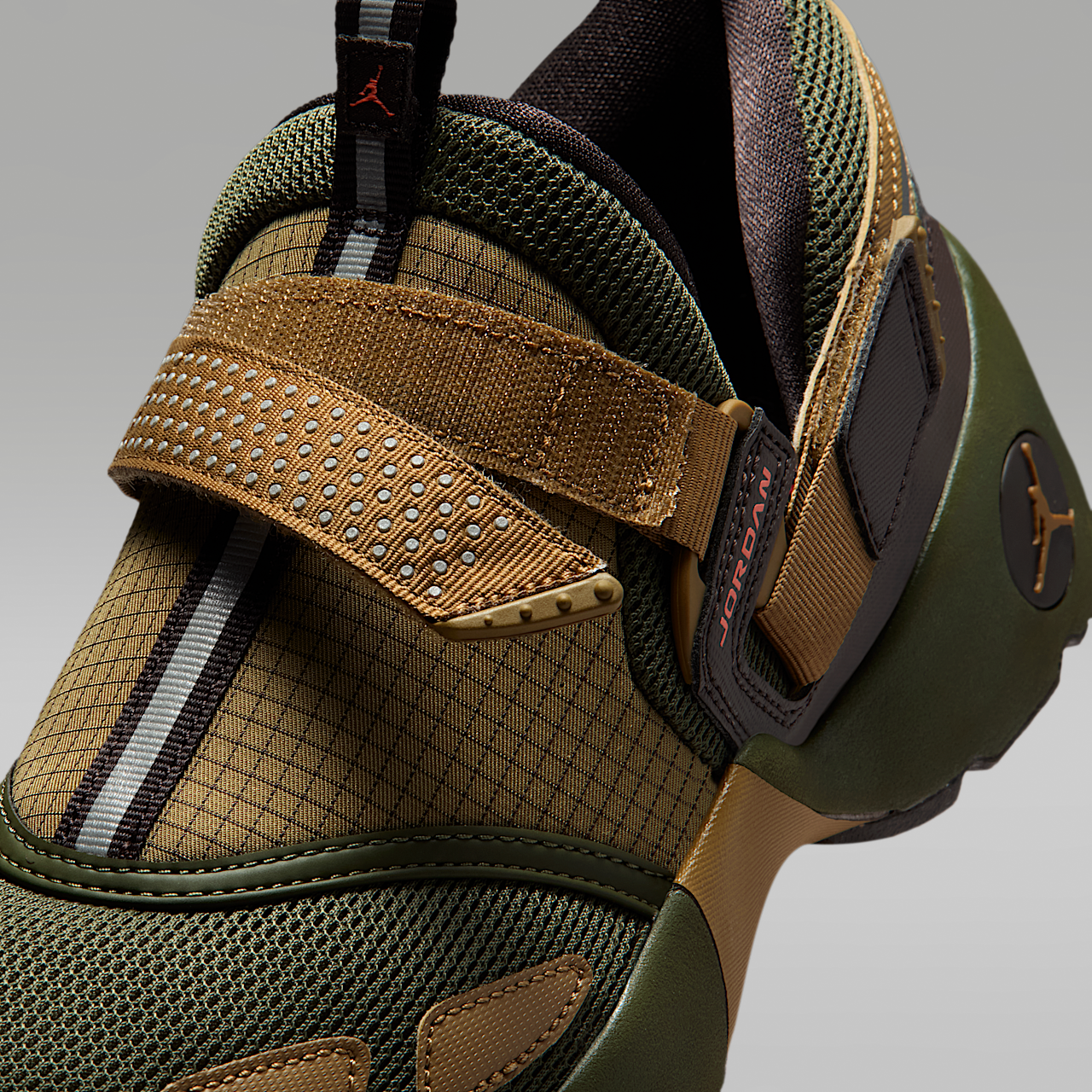Trunner LX Women's Shoes