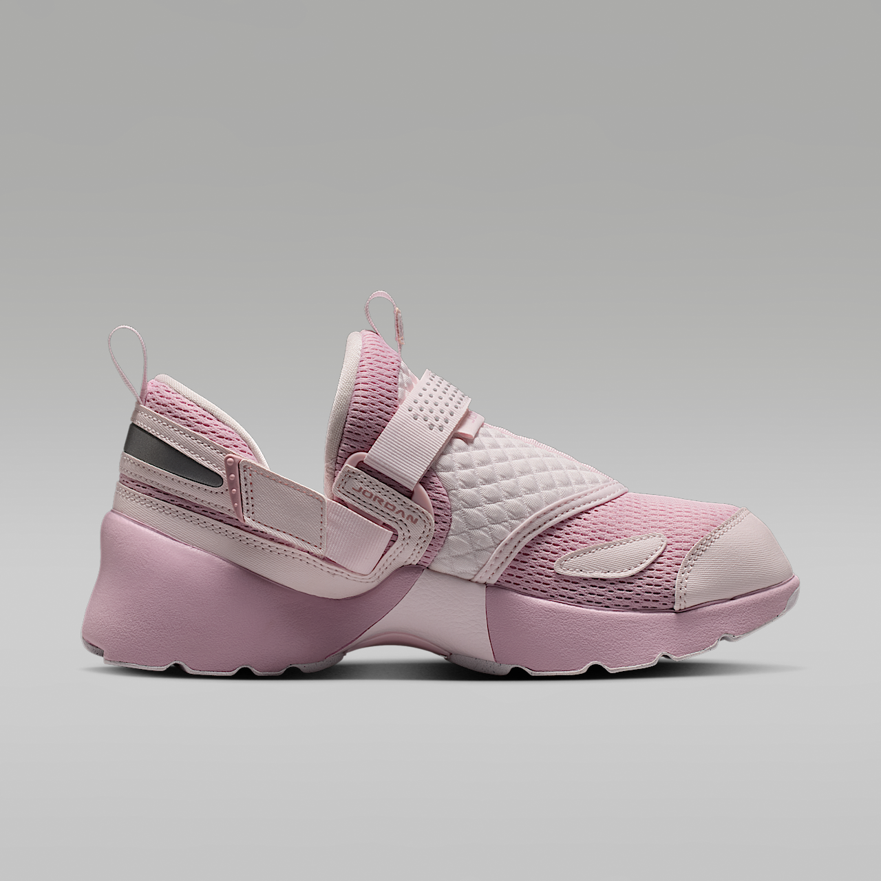 Trunner LX Women's Shoes