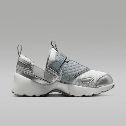 Trunner LX Women's Shoes