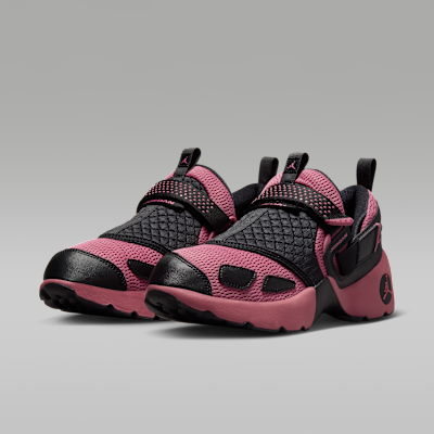 Trunner LX Women's Shoes