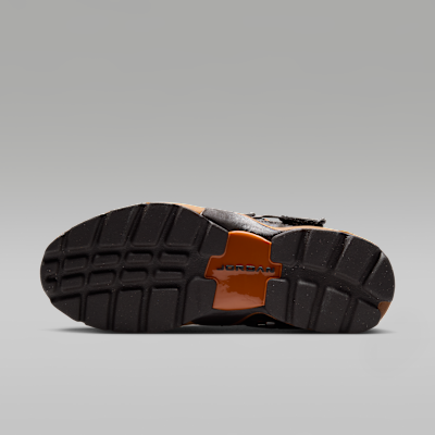Trunner LX Women's Shoes