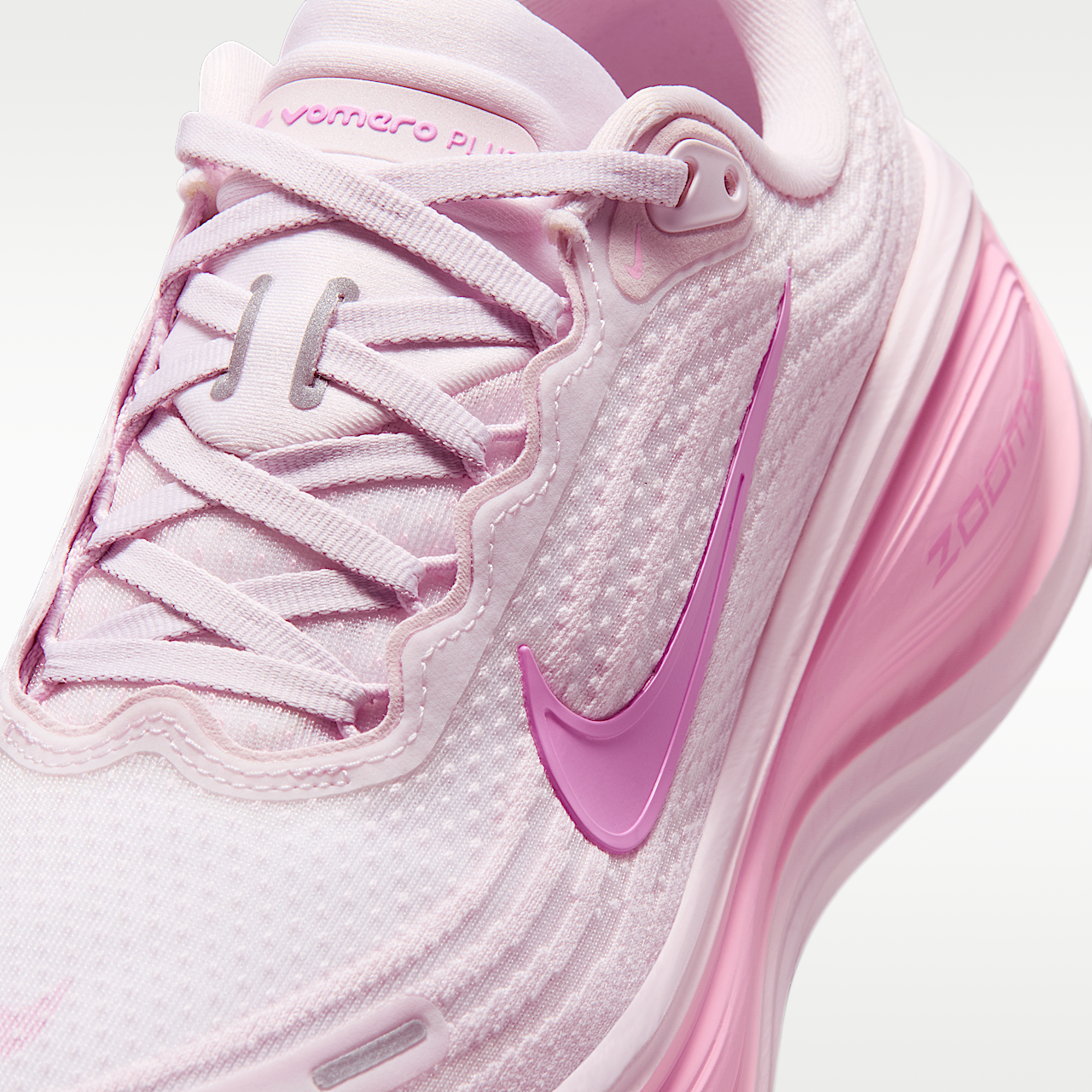 Vomero Plus Women's Road Running Shoes