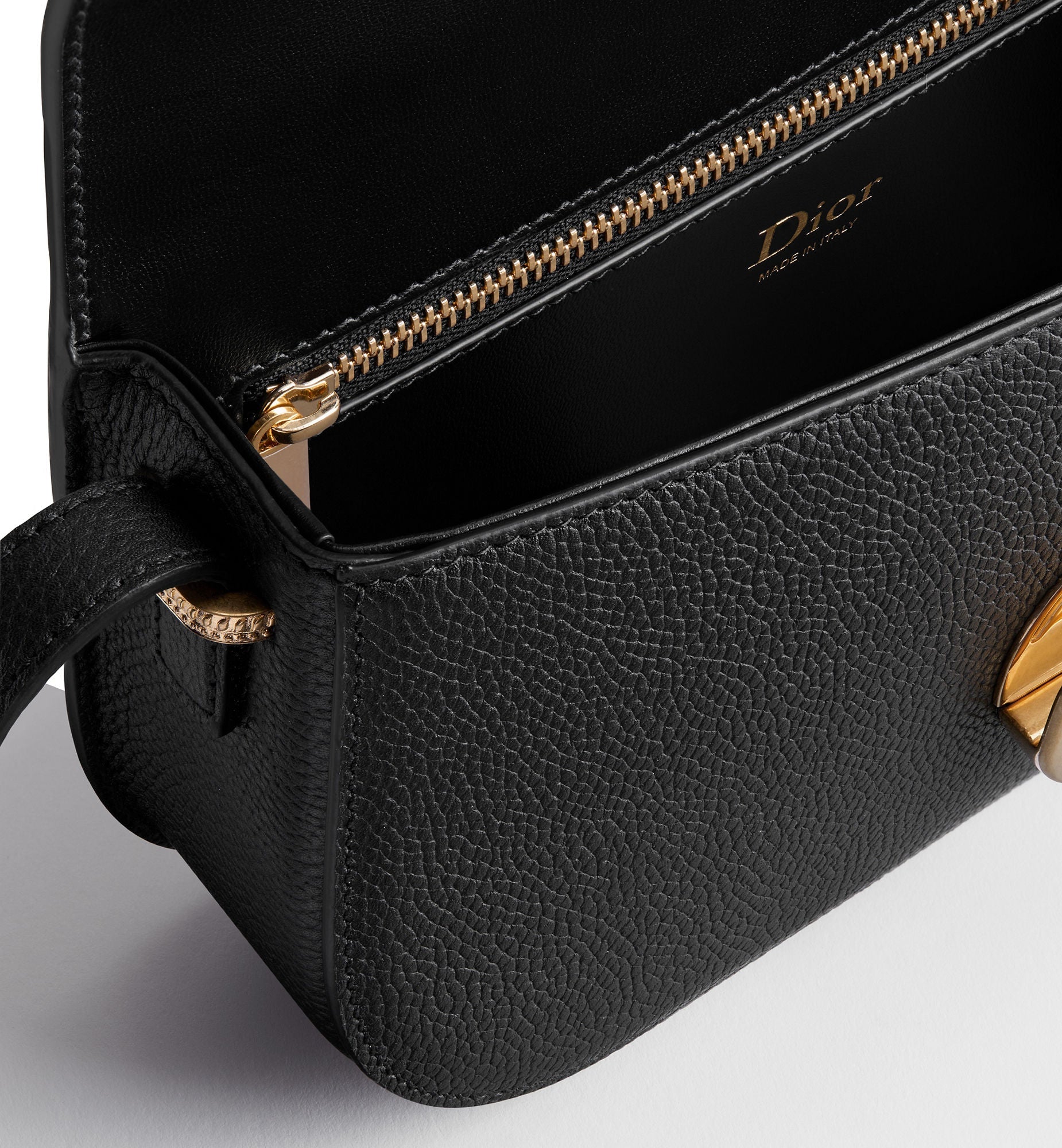 Women's Small Médaillon Flap Bag With Grained Calfskin And Dior Clasp