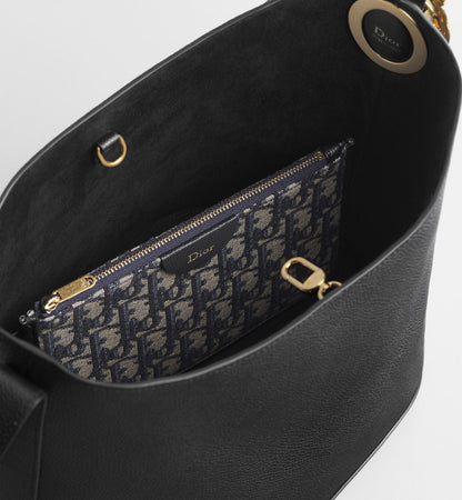 Women's Medium Médaillon Bucket Bag With Black Grained Calfskin And Signature Clasp