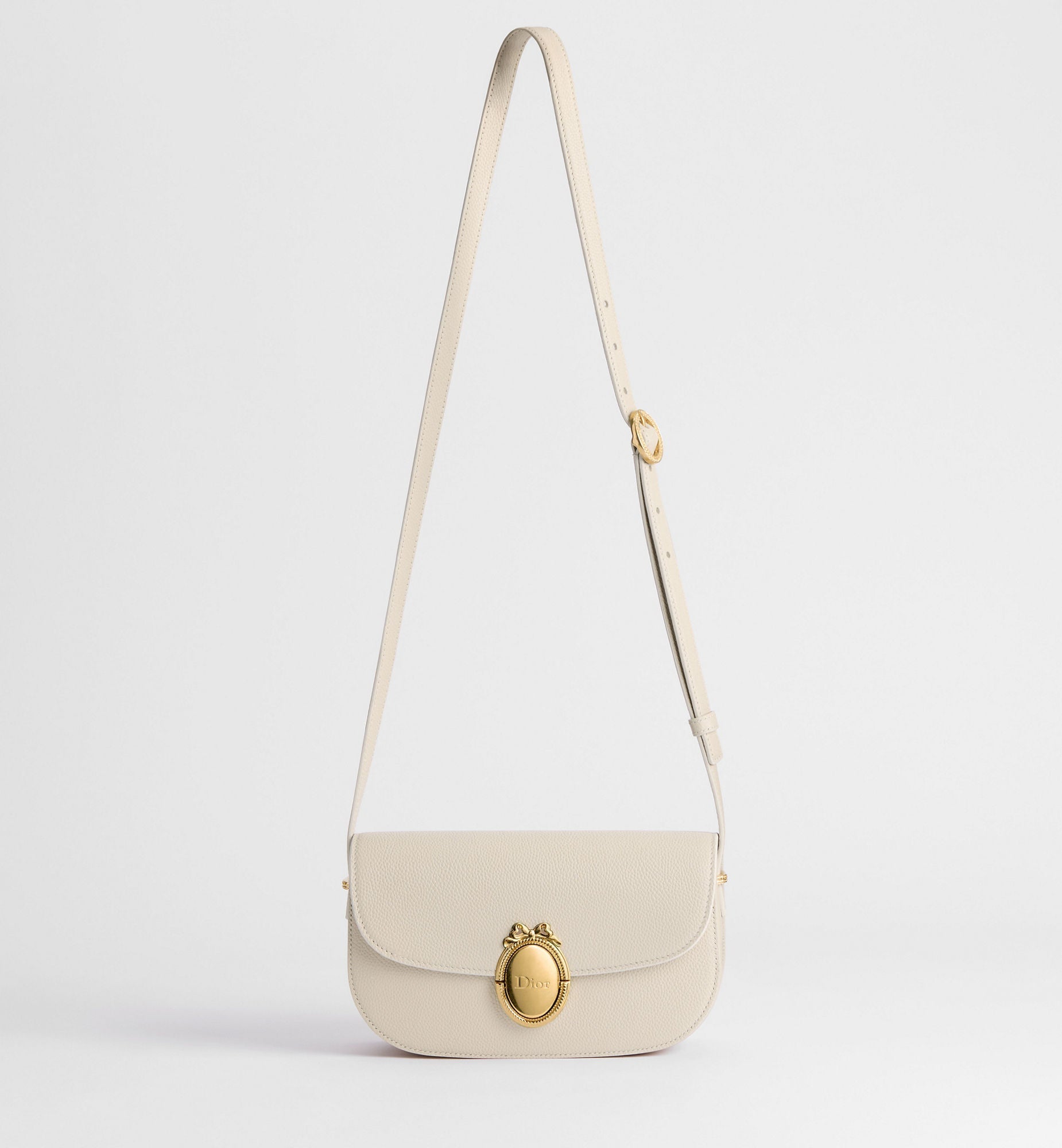 Women's Small Médaillon Flap Bag With Grained Calfskin And Médaillon Clasp