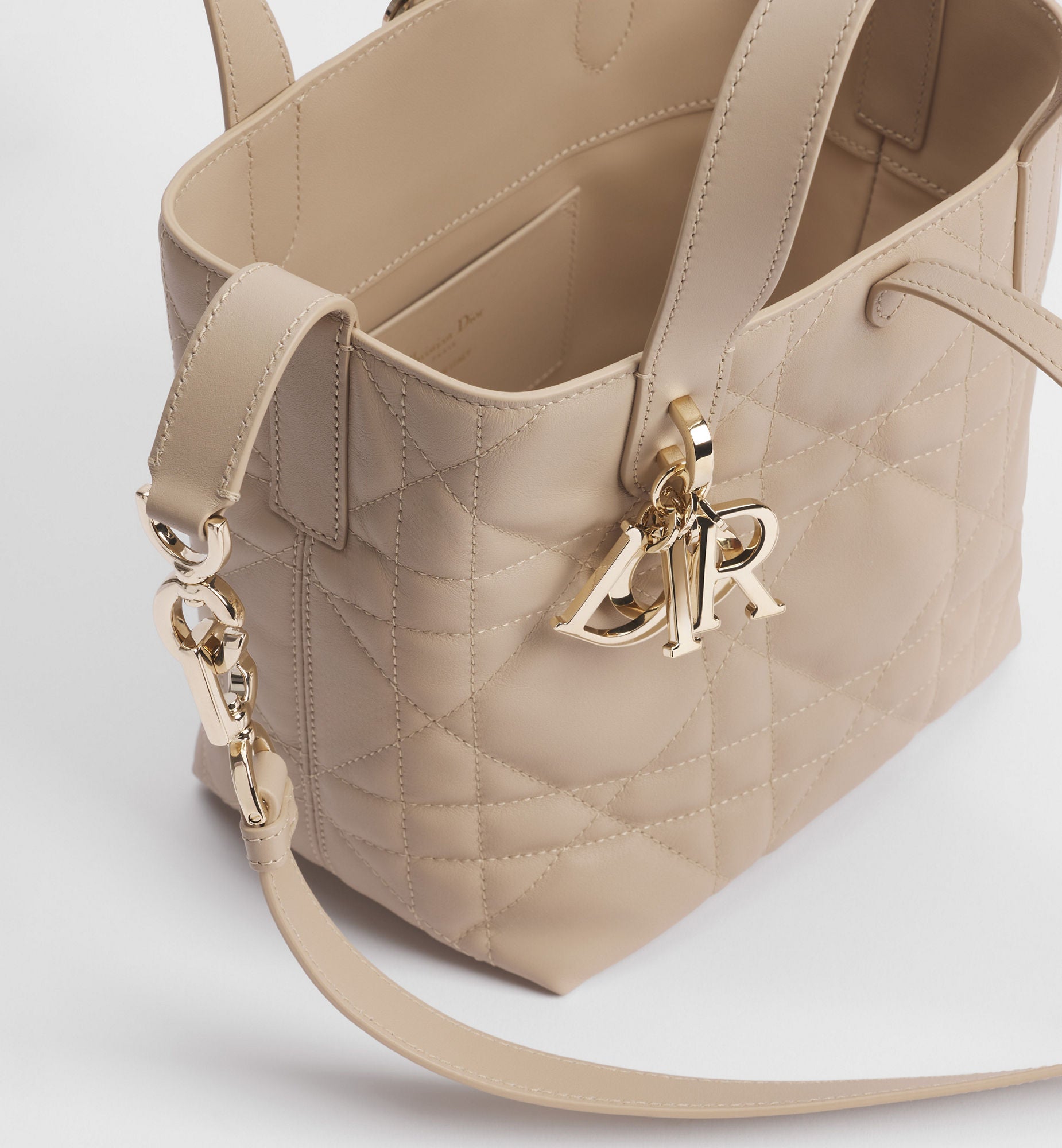 Women's Small Toujours Vertical Tote Bag With Powder Beige Macrocannage Calfskin And Strap