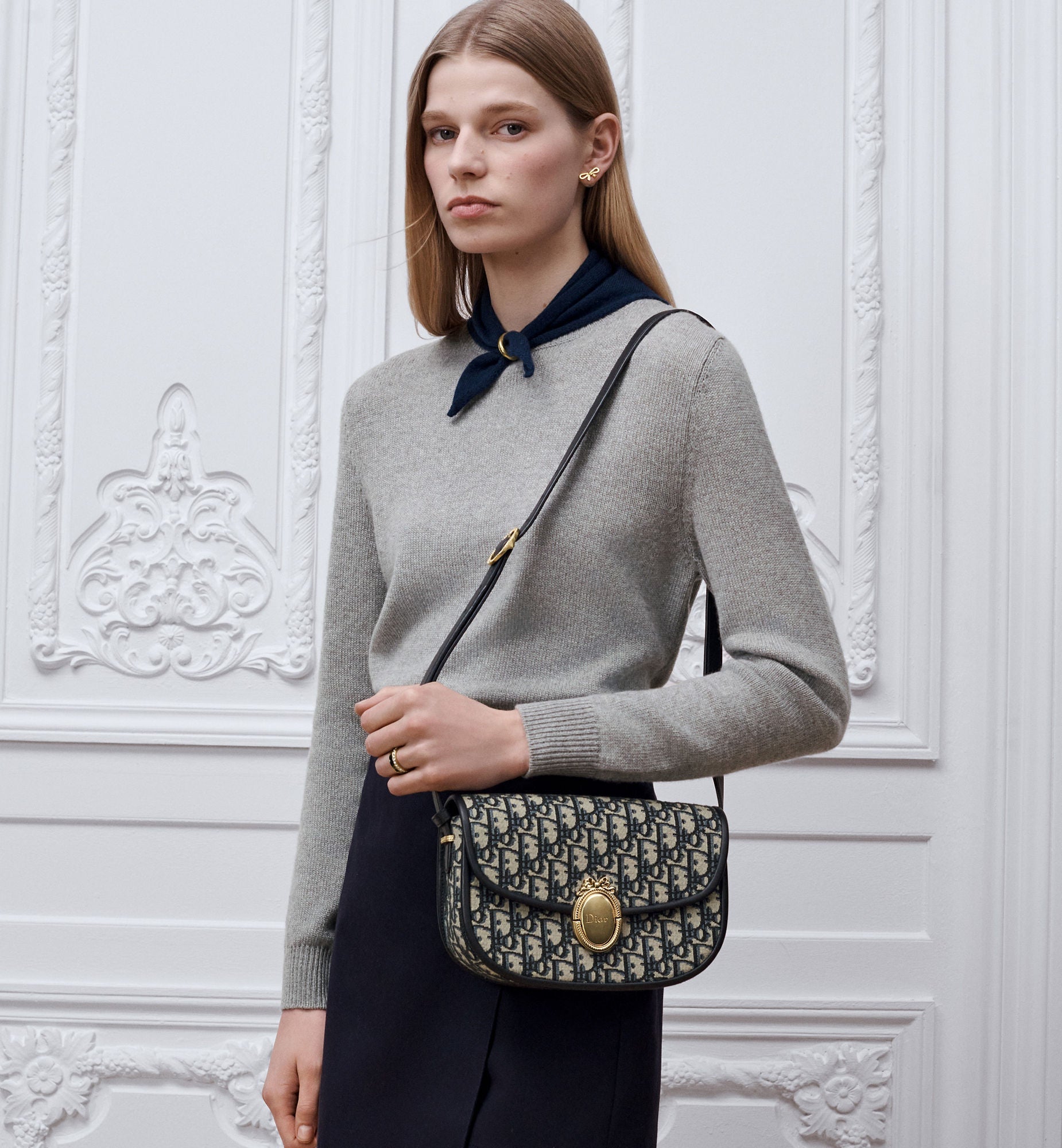 Women's Medium Médaillon Flap Bag With Blue Jacquard And Signature Clasp