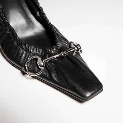 Women's Vittoria Pump with Elastic