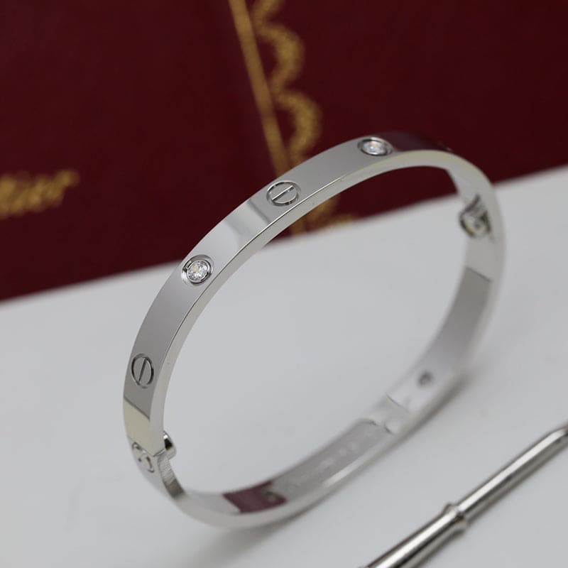Elegant 4 Diamonds Love Bracelet