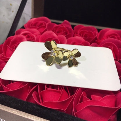 Frivole Between The Finger Cubic Zirconia Ring