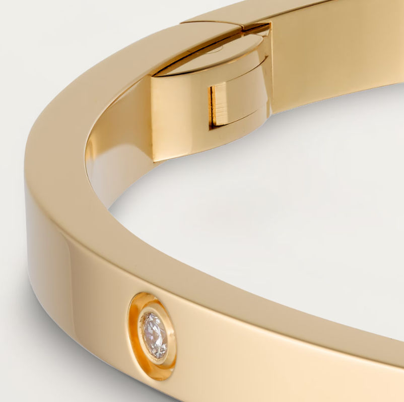 Small 10 Diamonds Love Bracelet Timeless Luxury