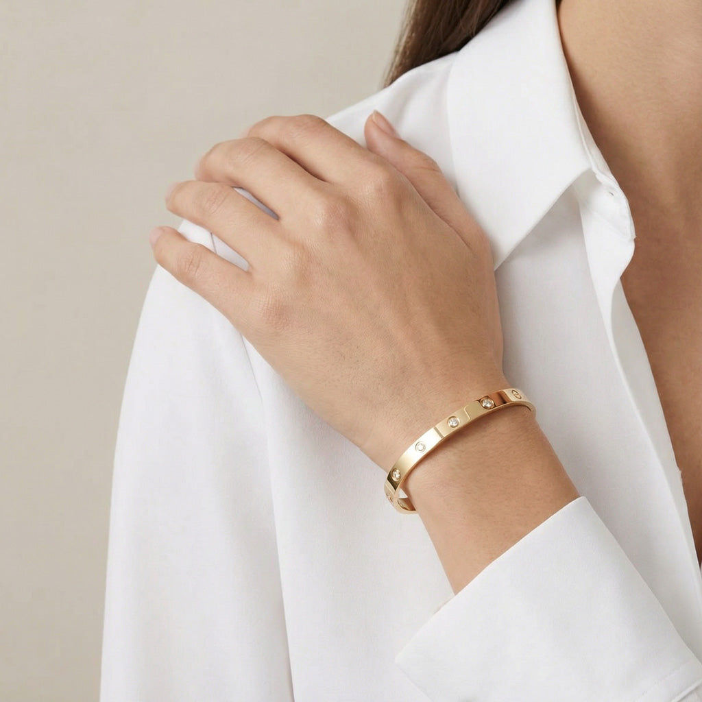 Classic 10 Diamonds Love Bracelet