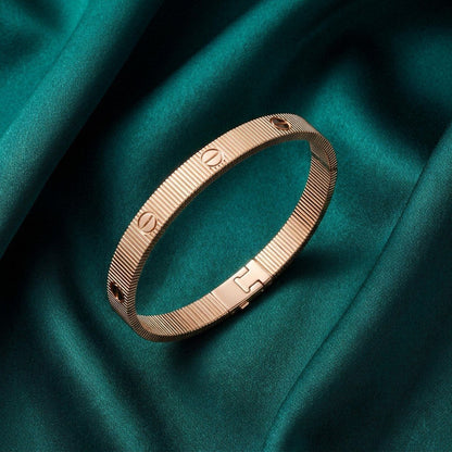 Love Flexible Bracelet