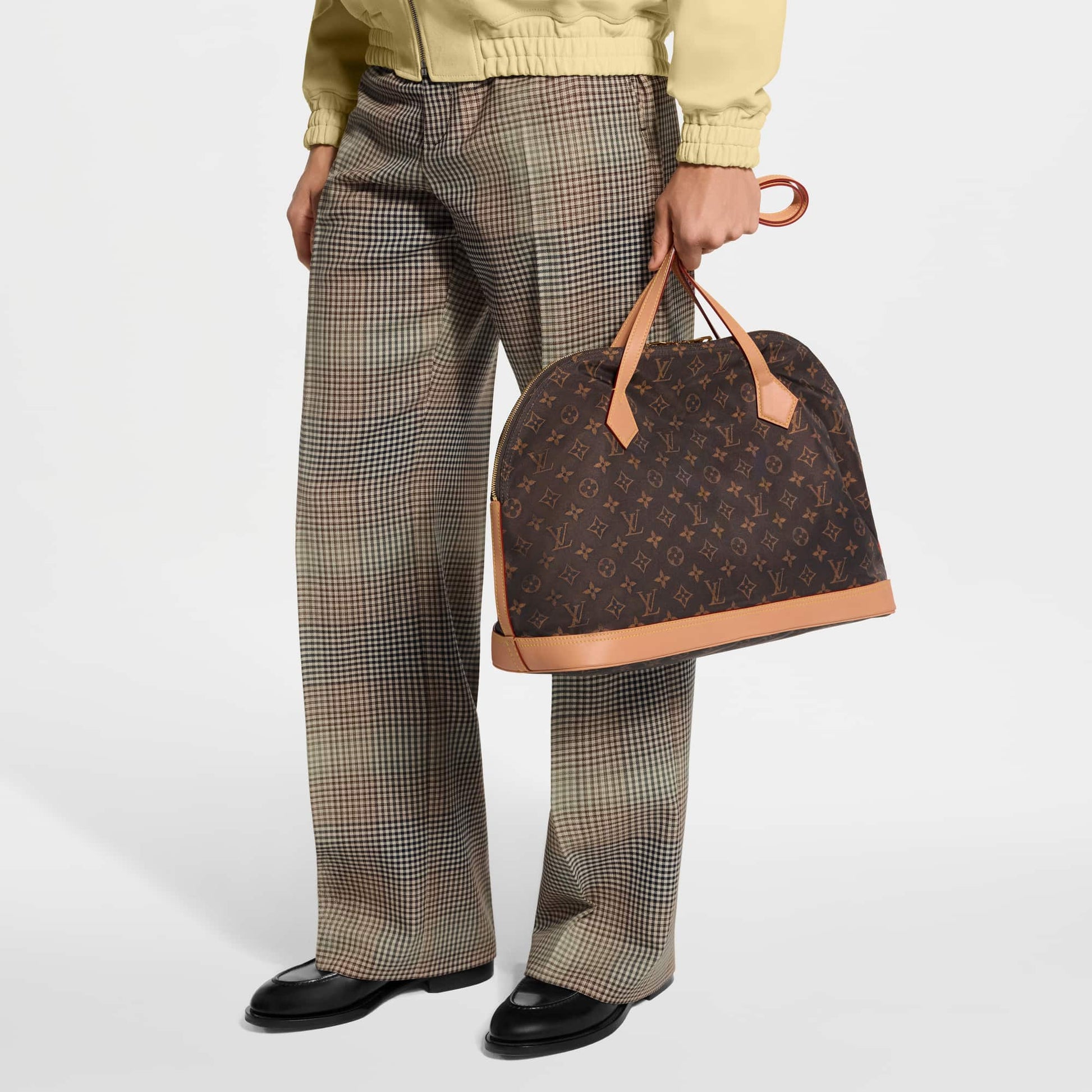 Men's Alma Shoulder MM Silk Tech Monogram