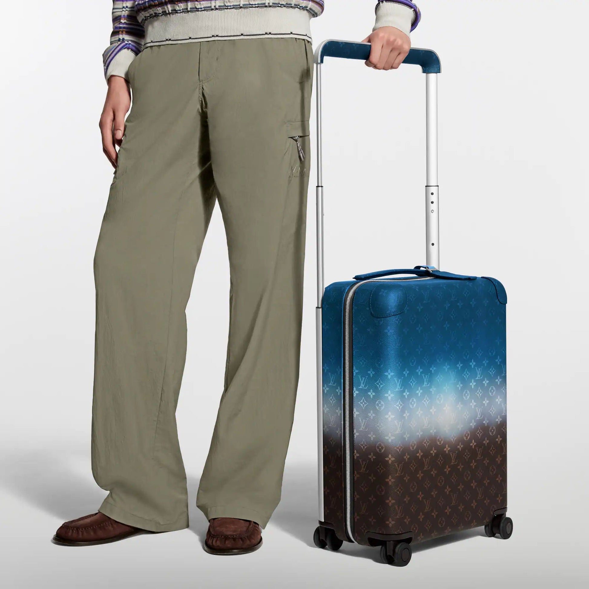 Horizon 55 Rolling Suitcase Monogram Pigment M28402