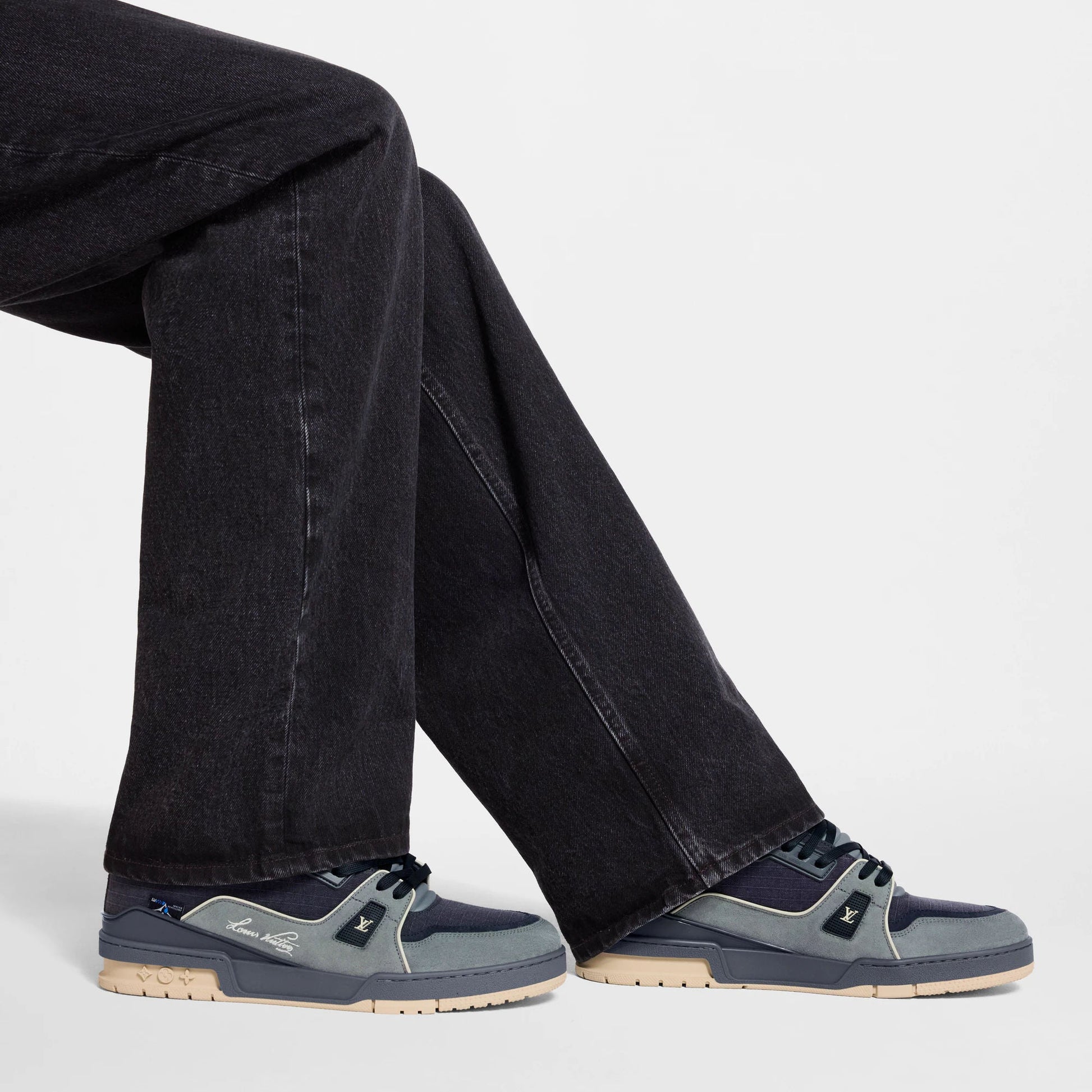 Men's LV Trainer Outdoor Sneaker