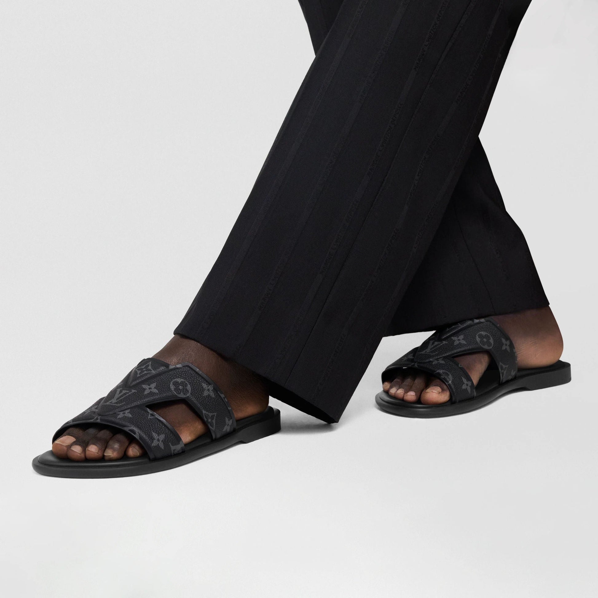 Men's LV Oasis Mule