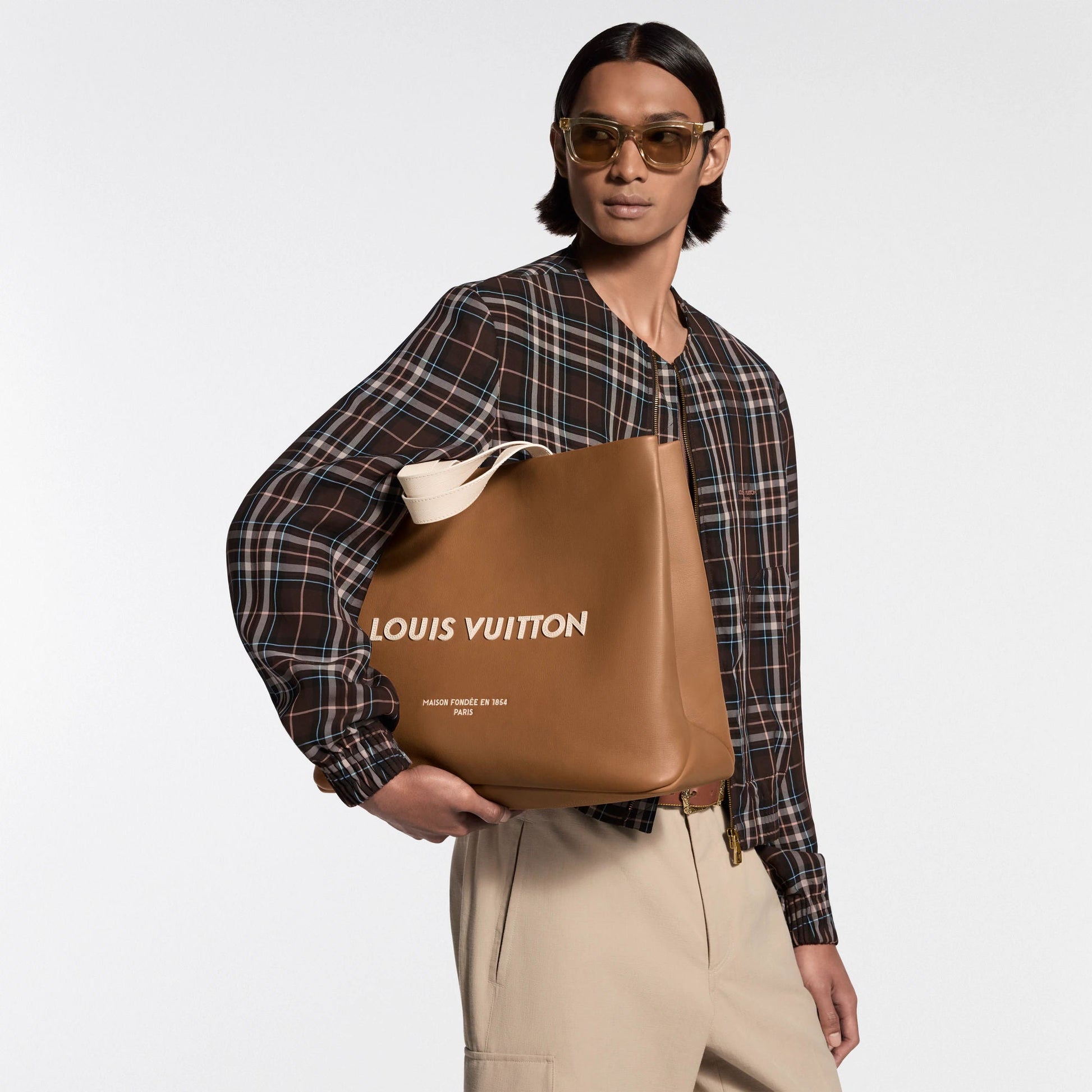Men's Shopper Tote MM Calf Leather Sand