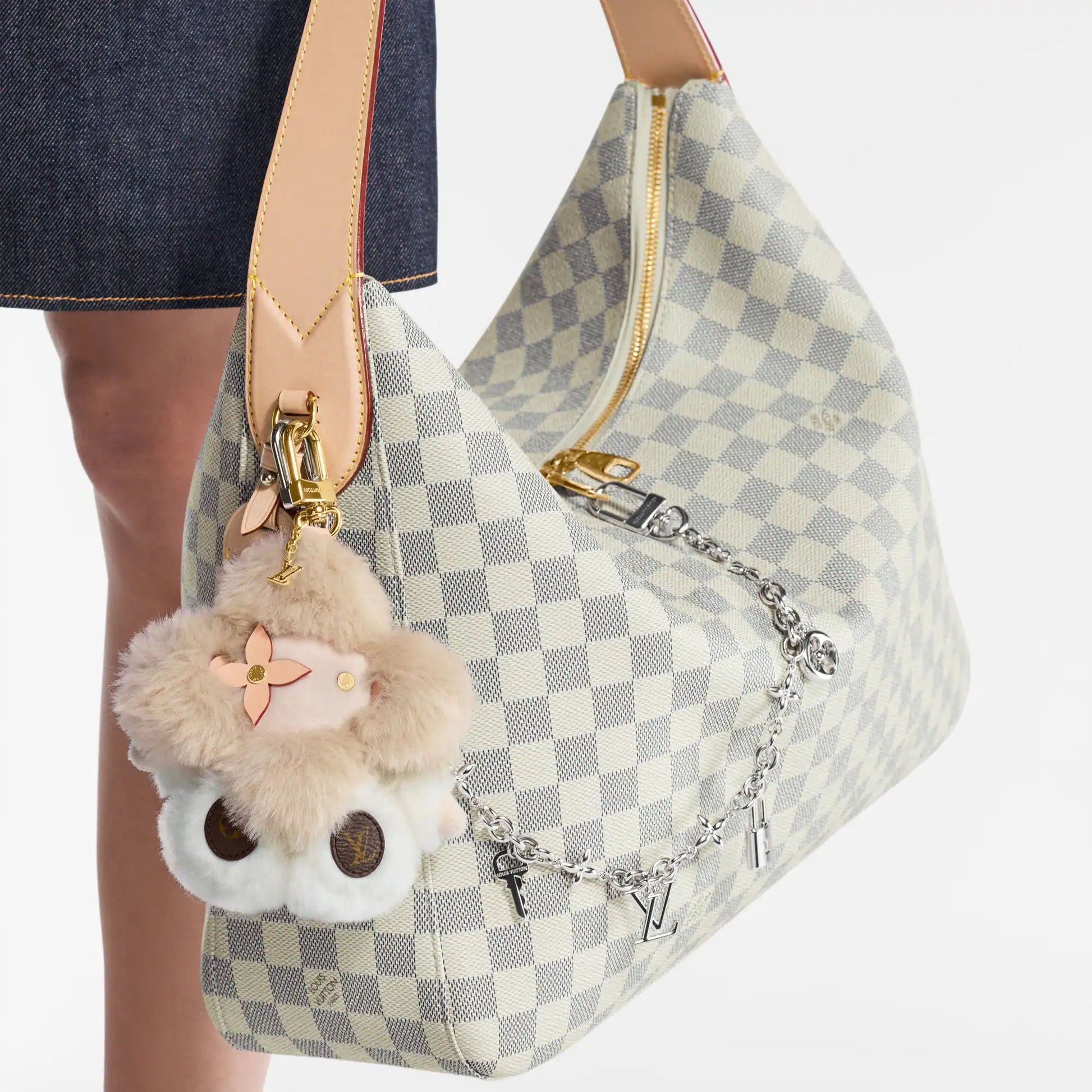 Women's Slouchy MM Damier Azur Coated Canvas Tote N00126