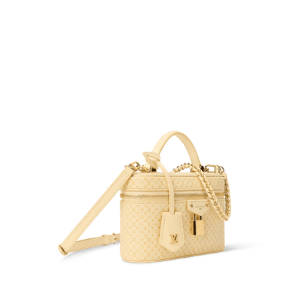 Vanity Chain Pouch Banana Calfskin Leather Gold-Toned Hardware