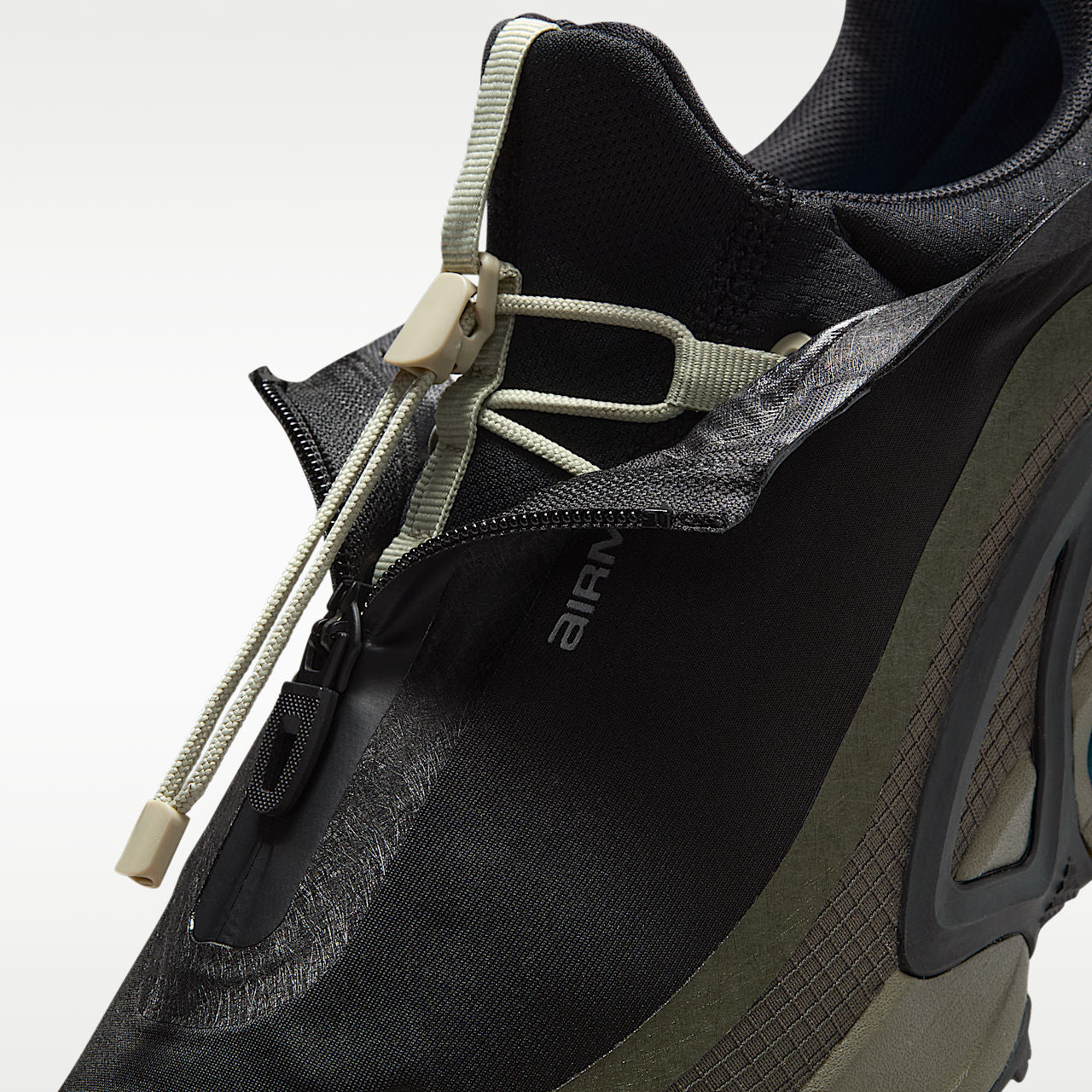 Air Max Dn Roam Men's Shoes Water-Repellent Zip-Up Shroud