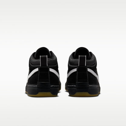 Unisex SB React Leo Skate Shoes Black/Gum Light Brown/White