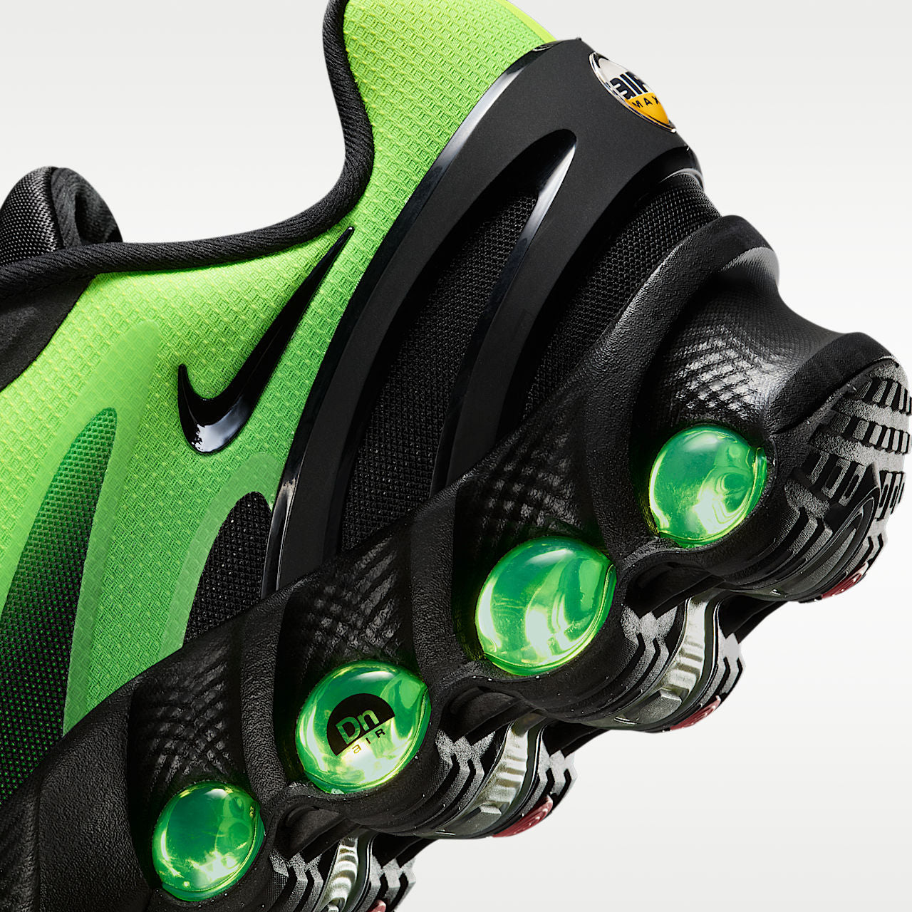 Air Max Dn8 Men's Shoes Dynamic Air Cushioning