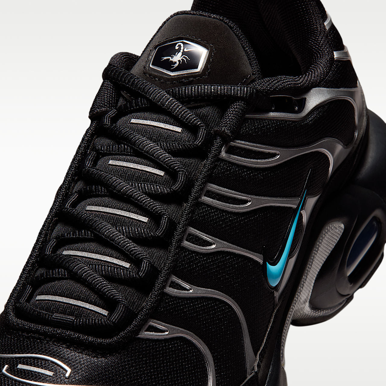 Air Max Plus Premium Men's Shoes, Black/Chrome/Gamma Blue