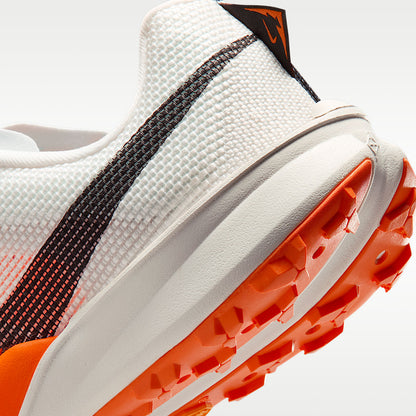 Kiger 10 Trail Running Shoes