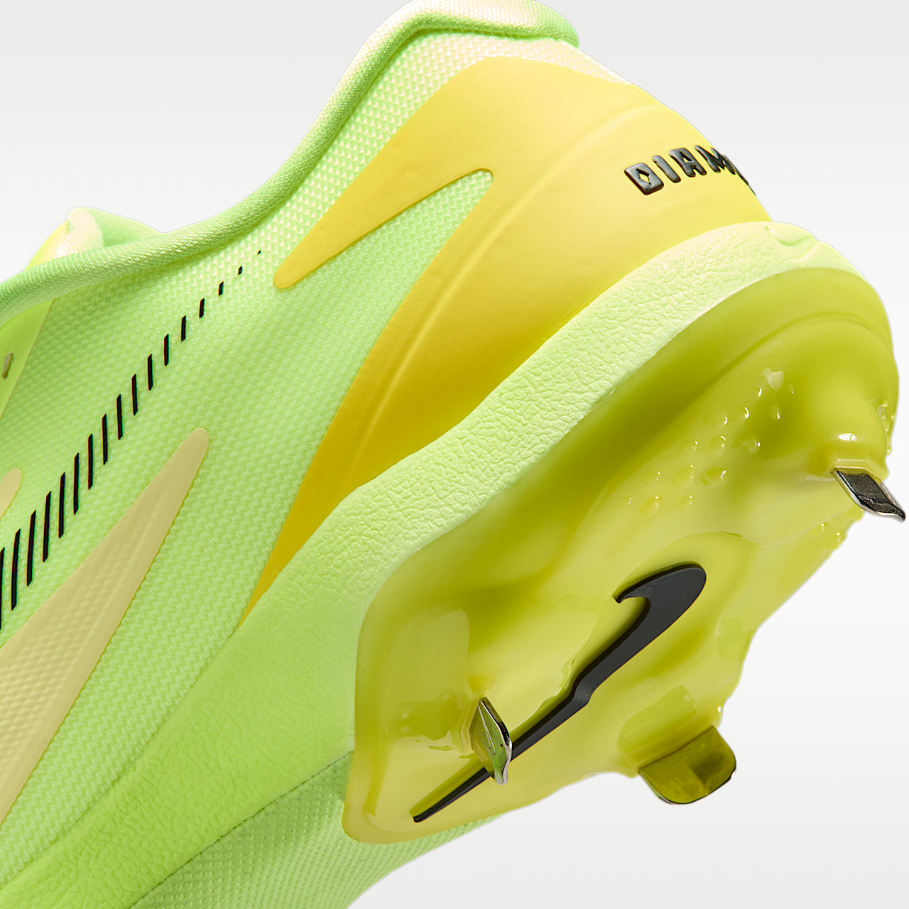 Diamond Standout MTL Baseball Cleats with Forefoot Air Zoom