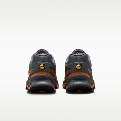 Air Max Dn8 Men's Shoes Dark Grey/Orange Frost/Black