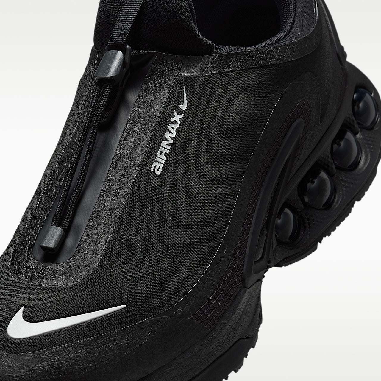 Air Max Dn Roam Men's Shoes Water-Repellent Black/Metallic Silver