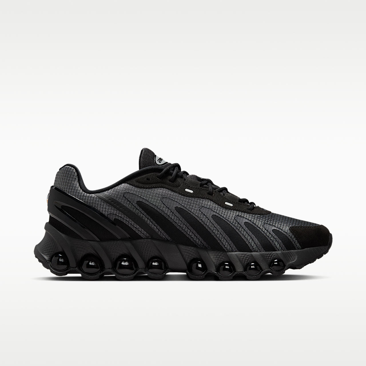 Air Max Dn8 SE Men's Shoes Black/White/Dark Grey/Black