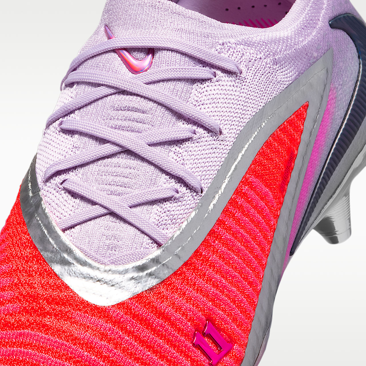 Unisex Phantom 6 Low Elite "Alexia Putellas" Firm-Ground Soccer Cleats