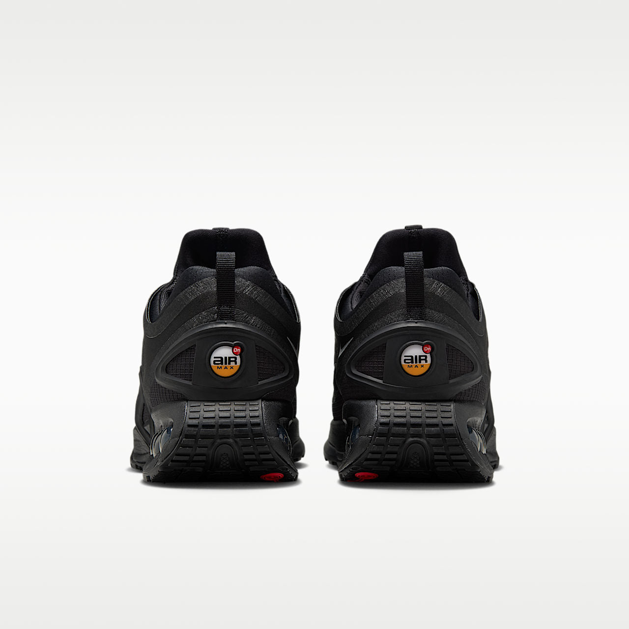 Air Max Dn Roam Men's Shoes Water-Repellent Black/Metallic Silver