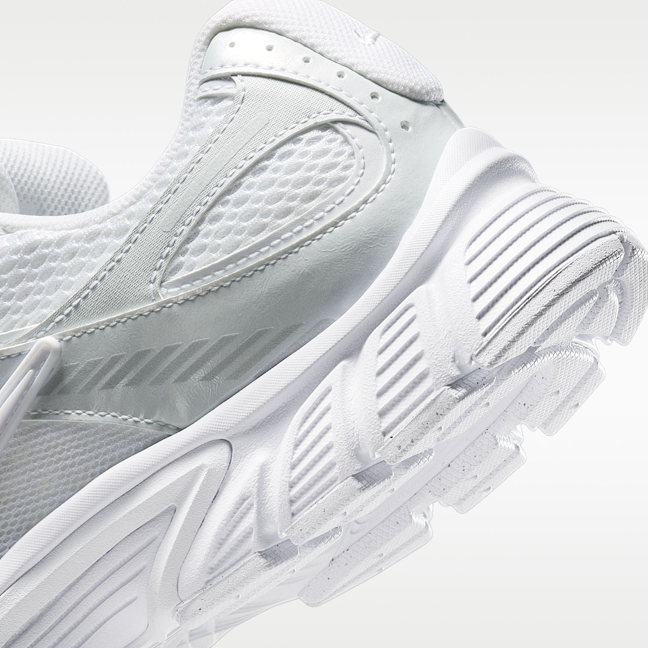 V5 RNR Retro Runner Men's Shoes White/Black/Metallic Silver/White