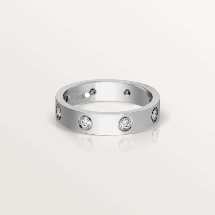 Love 8 Diamonds Wedding Ring